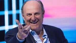 Gerry Scotti, il conduttore più amato d'Italia, soprannominato "Zio Gerry" dai giovani fan. (Foto: Mediaset) - Metropolinotizie.it